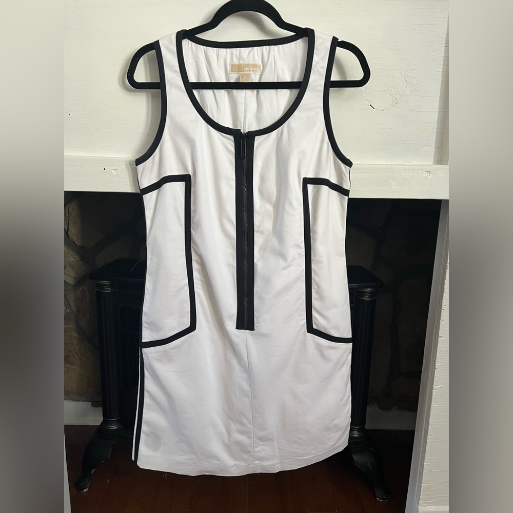 Michael Kors Women’s Two Tone White/Black Zipper Dress Lined Size 10